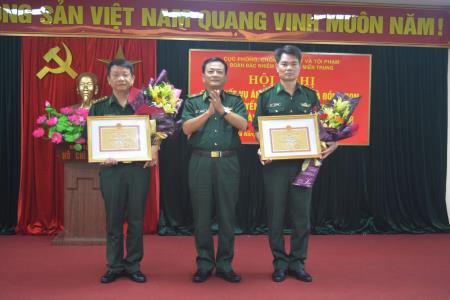 Khen thưởng các tập thể, cá nhân có thành tích phá án về ma túy