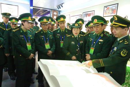 Đoàn Cán bộ Chính trị BĐBP Việt Nam thăm và làm việc tại Trung Quốc