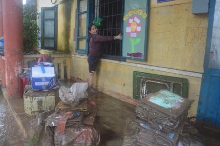 Ghi ở vùng lũ quét Mỹ Phú 2