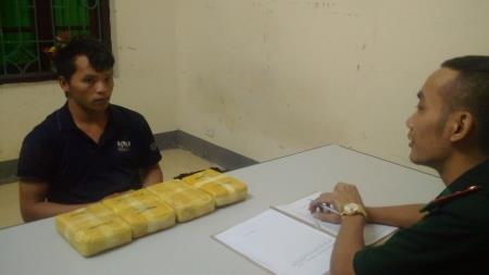 BĐBP Điện Biên bắt vụ vận chuyển 24.000 viên ma túy tổng hợp
