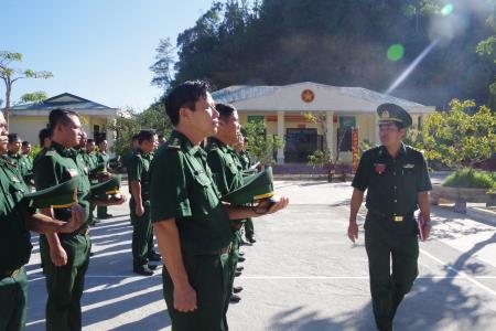 Kiểm tra toàn diện công tác Biên phòng tại Đồn Biên phòng Hương Nguyên