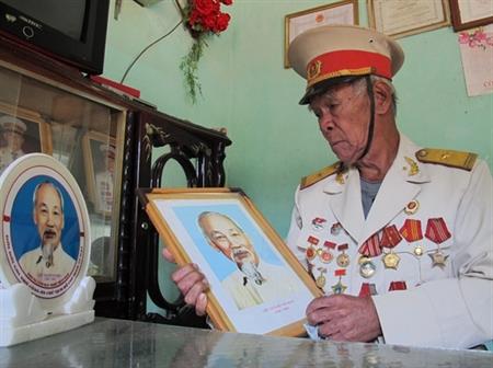 Suốt đời làm theo lời Bác