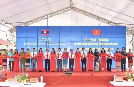 Khai trương cặp cửa khẩu phụ Nậm Lạnh (Sơn La) và Mường Pợ (Hủa Phăn, Lào)