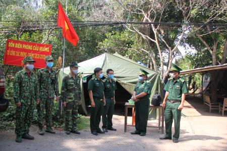 Kiểm tra công tác phòng, chống dịch Covid-19 trên tuyến biên giới Đồng Tháp và Long An