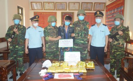 BĐBP Hà Tĩnh phá chuyên án thu 5kg ma túy đá, 30.000 viên hồng phiến