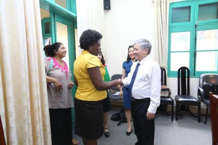 Tích cực huy động nguồn lực cho phát triển vùng đồng bào dân tộc thiểu số