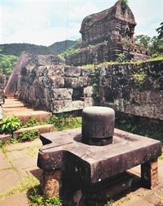 Kỳ bí thung lũng dâng thần