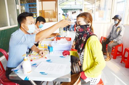 Phòng, chống dịch bệnh Covid-19 từ biên giới