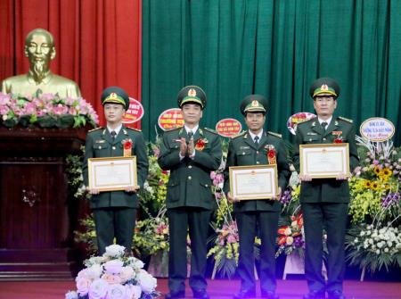 Học viện Biên phòng: Đẩy mạnh phong trào thi đua, xây dựng đơn vị vững mạnh toàn diện