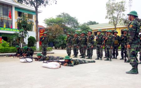 Những chiến sĩ mới trên thao trường huấn luyện