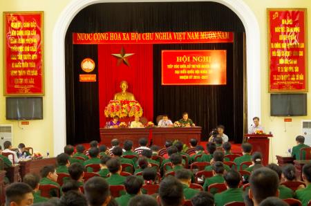 Thiếu tướng Bùi Đức Hạnh tiếp xúc cử tri Huế