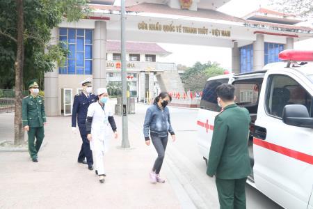 Tiến hành cách ly và kiểm tra sức khỏe đối với công dân từ Trung Quốc trở về