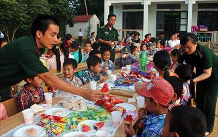 Rạng ngời Trung thu nơi biên giới Cao Bằng