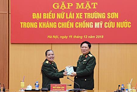 Quân ủy Trung ương, Bộ Quốc phòng gặp mặt đại biểu nữ lái xe Trường Sơn