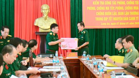 Tiếp tục mở các đợt cao điểm ngăn chặn hoạt động buôn lậu, gian lận thương mại, hàng giả dịp Tết Nguyên đán