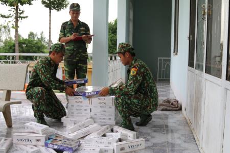 Chống buôn lậu thuốc lá qua biên giới - Cần có chế tài đủ mạnh