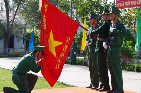 BĐBP Đồng Tháp bế giảng khóa huấn luyện chiến sĩ mới năm 2016