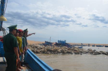 Những người lính làm nhịp cầu hòa giải