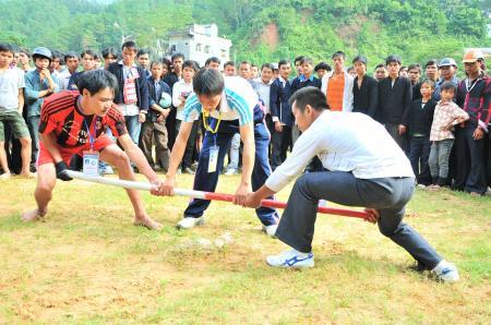 Cán bộ, chiến sĩ BĐBP và đồng bào các dân tộc vui đón Tết Độc lập