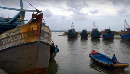 Làng chài trăm tuổi và lời thề "còn sức còn đi biển"