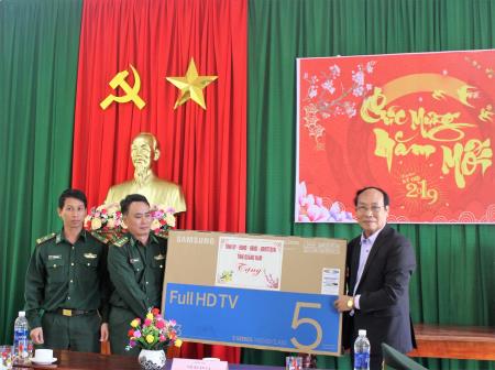 Thăm, chúc Tết các đồn Biên phòng tuyến biên giới Nam Giang