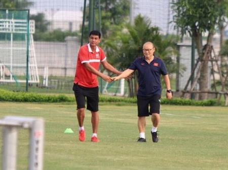 Chốt địa điểm thi đấu môn bóng đá nam SEA Games 30