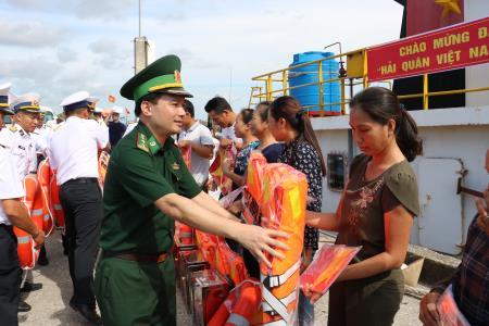 Ngư dân Thái Bình vươn khơi thời ”dịch Covid-19”