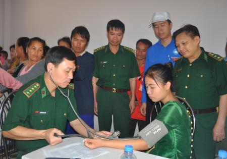 Phòng khám Quân dân y kết hợp-Điểm tựa của đồng bào vùng biên