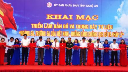 Triển lãm bản đồ và trưng bày tư liệu về chủ quyền Hoàng Sa, Trường Sa tại Nghệ An