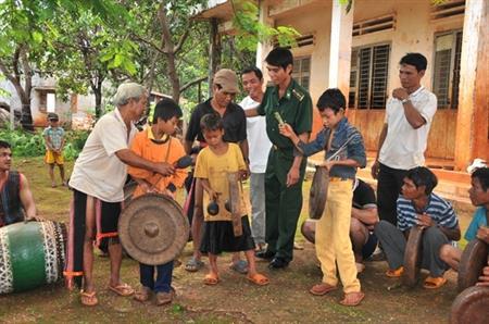 Tạo nên diện mạo mới về văn hóa trên biên giới