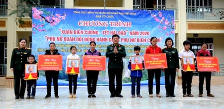 Phụ nữ Quân đội đồng hành cùng phụ nữ biên cương