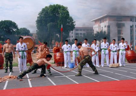 Một giảng viên say mê "võ Biên phòng"