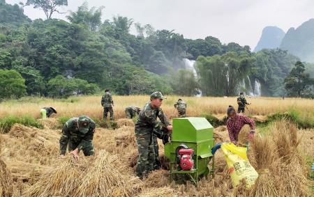 Thực hiện cuộc vận động “Phát huy truyền thống, cống hiến tài năng, xứng danh Bộ đội Cụ Hồ”: Nhiều mô hình hay, cách làm hiệu quả, sáng tạo