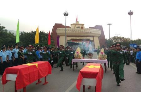 Quảng Trị: Tiếp nhận, an táng 37 hài cốt liệt sĩ quân tình nguyện Việt Nam hi sinh tại Lào