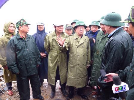 Phó Thủ tướng Trịnh Đình Dũng chỉ đạo phòng chống bão số 12 tại Phú Yên