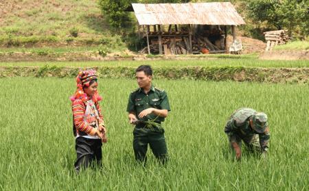 Gương sáng thanh niên BĐBP học và làm theo lời Bác
