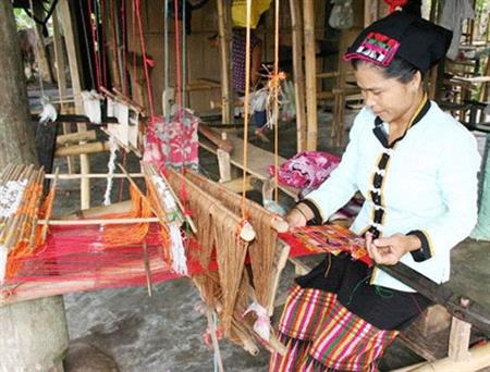 Sắc màu truyền thống ở miền Tây xứ Nghệ