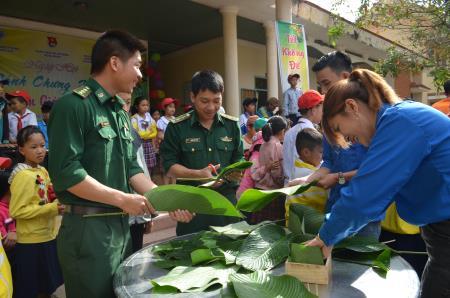 Ấp áp mùa xuân trên biên cương Đắk Lắk