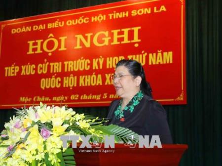 Phó Chủ tịch Thường trực Quốc hội Tòng Thị Phóng tiếp xúc cử tri huyện Mộc Châu