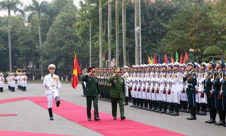 Tổng Tư lệnh các Lực lượng vũ trang Myanmar thăm chính thức Việt Nam