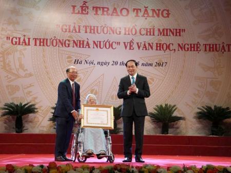 Triển lãm các tác phẩm được tặng Giải thưởng Nhà nước về văn học, nghệ thuật