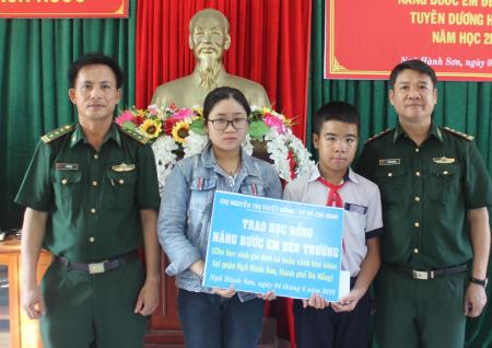 Hỗ trợ sinh viên, học sinh có hoàn cảnh khó khăn