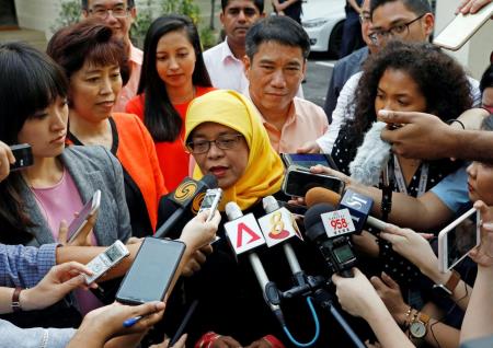 Halimah Yacob - Nữ Tổng thống đầu tiên trong lịch sử Singapore