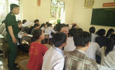 Khi người lính Biên phòng chăm lo cho giáo dục vùng cao