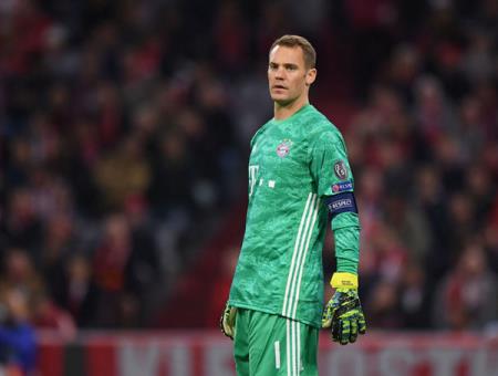Manuel Neuer muốn nhận được 100 triệu euro, Barcelona gạ Man City đổi người