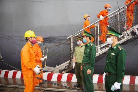 Phòng, chống dịch Covid-19: Kiểm soát chặt chẽ người, phương tiện ra vào khu vực cảng, biển