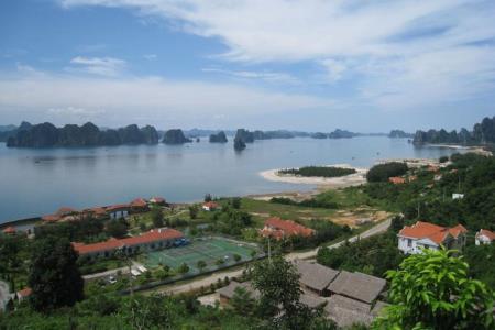 Thúc đẩy phát triển kinh tế gắn với đảm bảo quốc phòng - an ninh