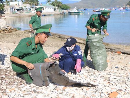 Quản lý rác thải nhựa đại dương là nhiệm vụ trọng tâm của các bộ, ngành, địa phương