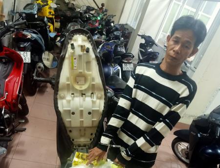 Khởi tố vụ án vận chuyển gần 1kg ma túy đá