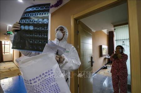 Virus Corona có thể tồn tại ngoài vật chủ tới 9 ngày